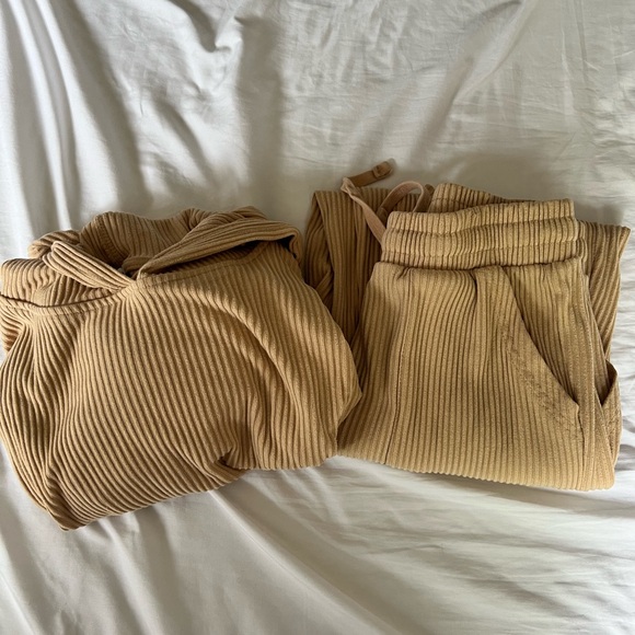 Better Together Ribbed Lounge Set - Picture 2 of 3